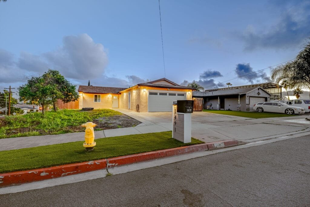 Real estate photography of 1491 Vicksburg Dr, El Cajon, CA 92021 by R360°