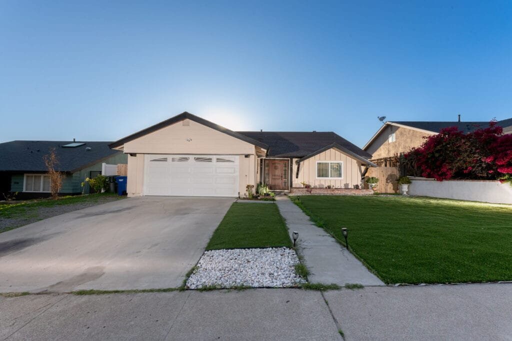 Real estate photography of 3952 Agua Dulce Blvd, Spring Valley, CA 91977 by R360°